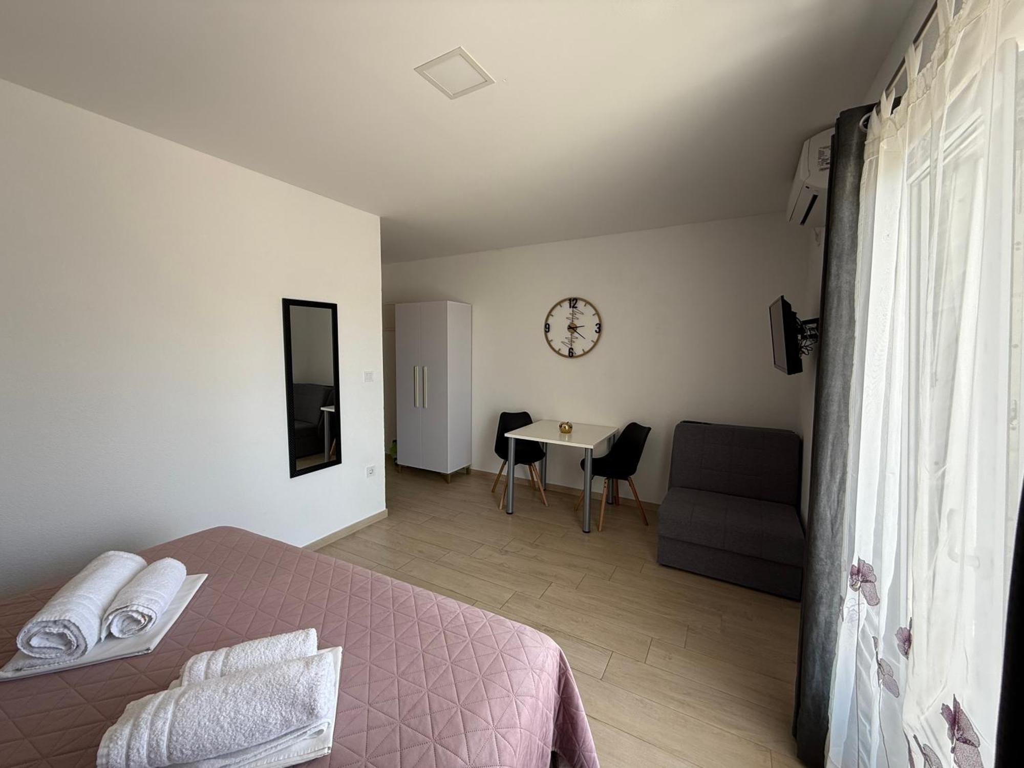 Apartments Matic Baska Voda Room photo